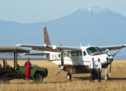 OVERNIGHT ONE WAY FLIGHT SAFARI TO MAASAI MARA FROM NAIROBI